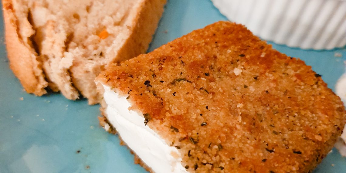 Panierter Schafskäse, Saganaki | alltagsfood.de | Süß meets herzhaft ...